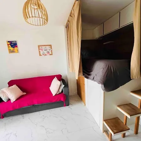 Pour 3 Personnes * Vallauris